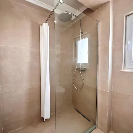 Holiday Apartment Albufeira * البوفيرا